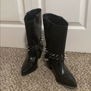 Vegan leather Spiked boots